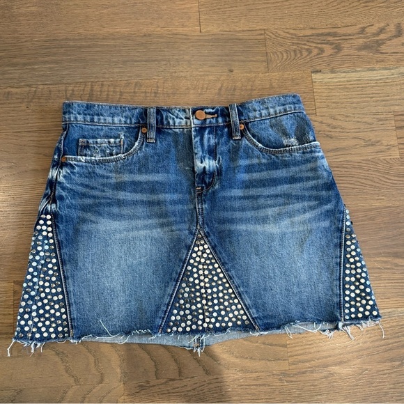 Free People BlankNYC Way Back When Stud Embellished Bling Cutoff Denim Skirt 28 - Picture 8 of 11